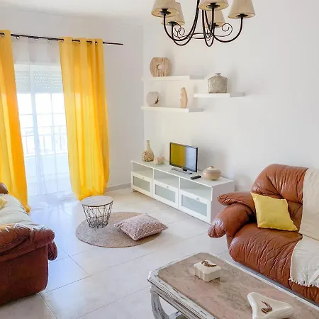 Apartamento Apartamento T2 Carvoeiro-lagoa Preços Acessíveis *